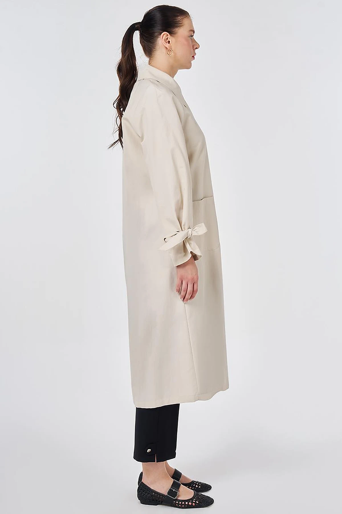 Grosgrain-Detail Raglan Sleeve Trench Coat Cream