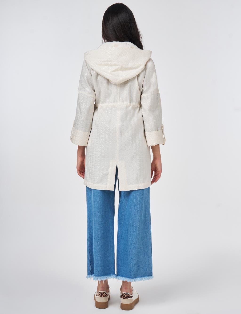 Jacquard Short Trench Coat Cream