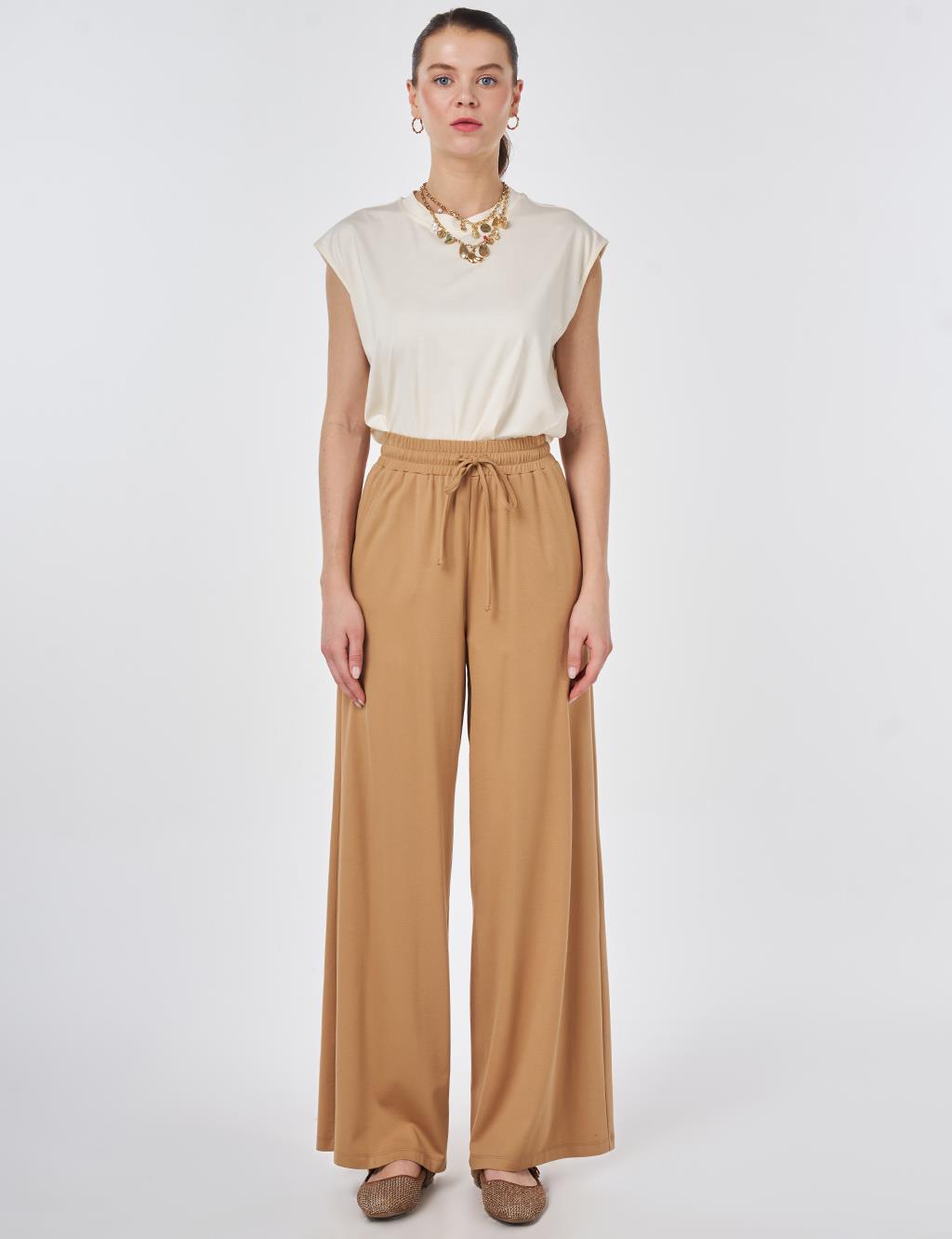 Relaxed Fit Rayon Trousers Beige