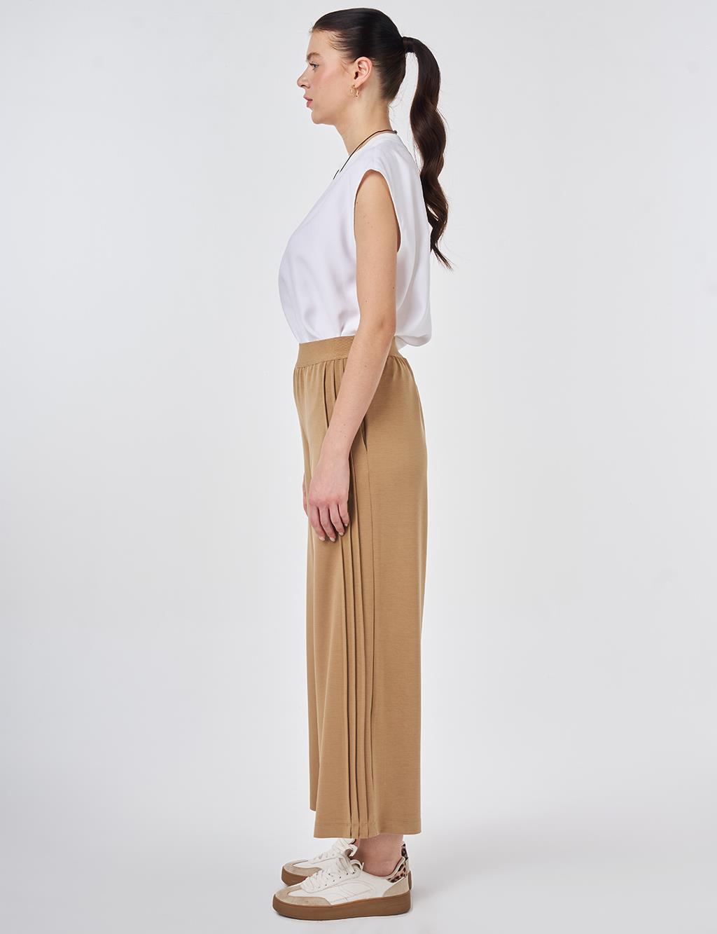 Elastic Waist Relaxed Fit Pants Beige