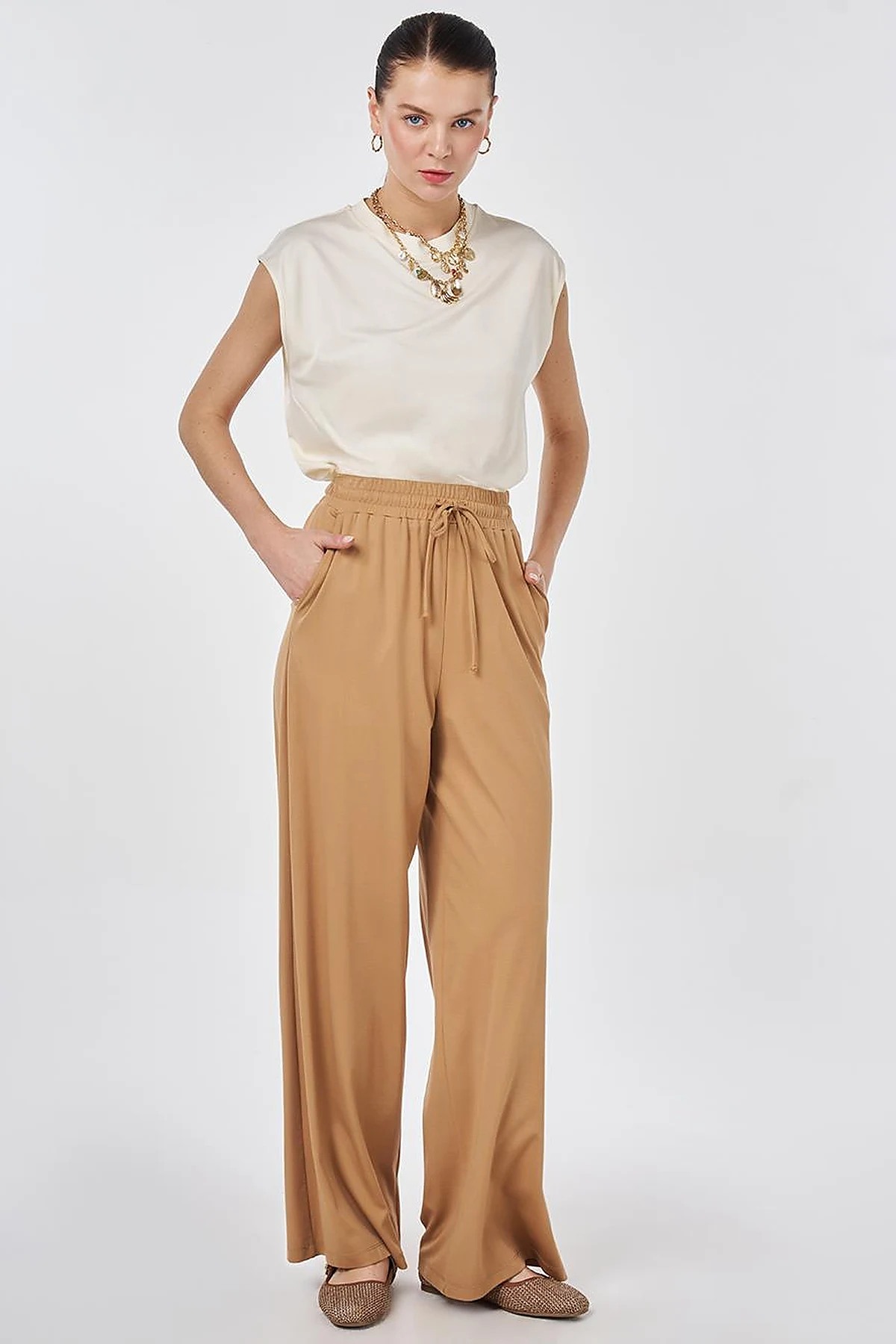 Relaxed Fit Rayon Trousers Beige