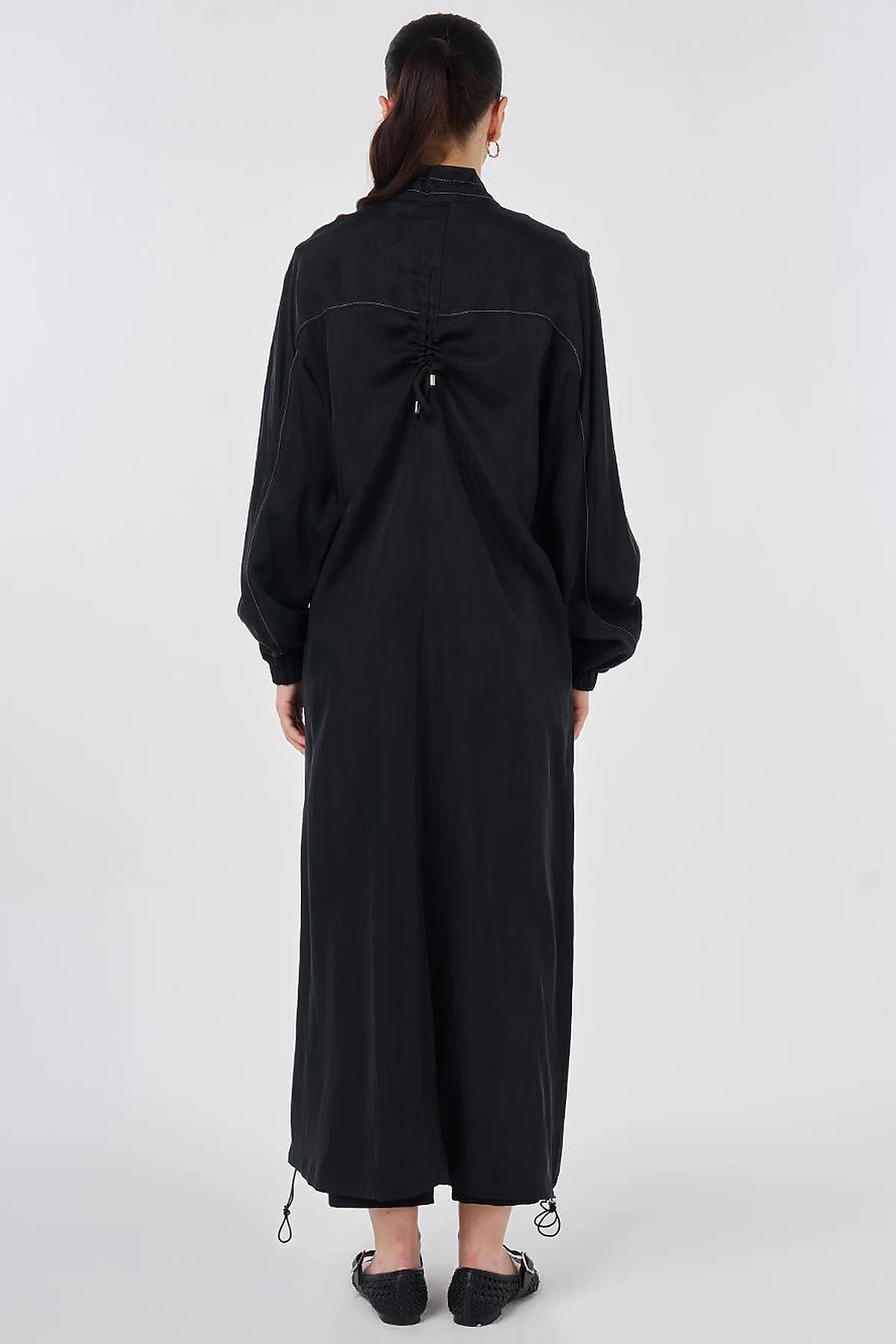 100% Lyocell High Collar Throw-On Black