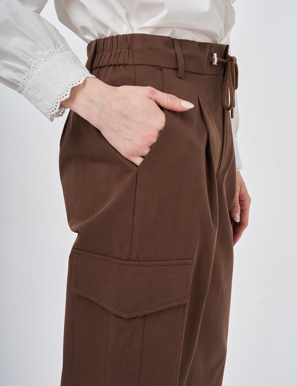 High-Waist Cargo Pocket Trousers Dark Brown
