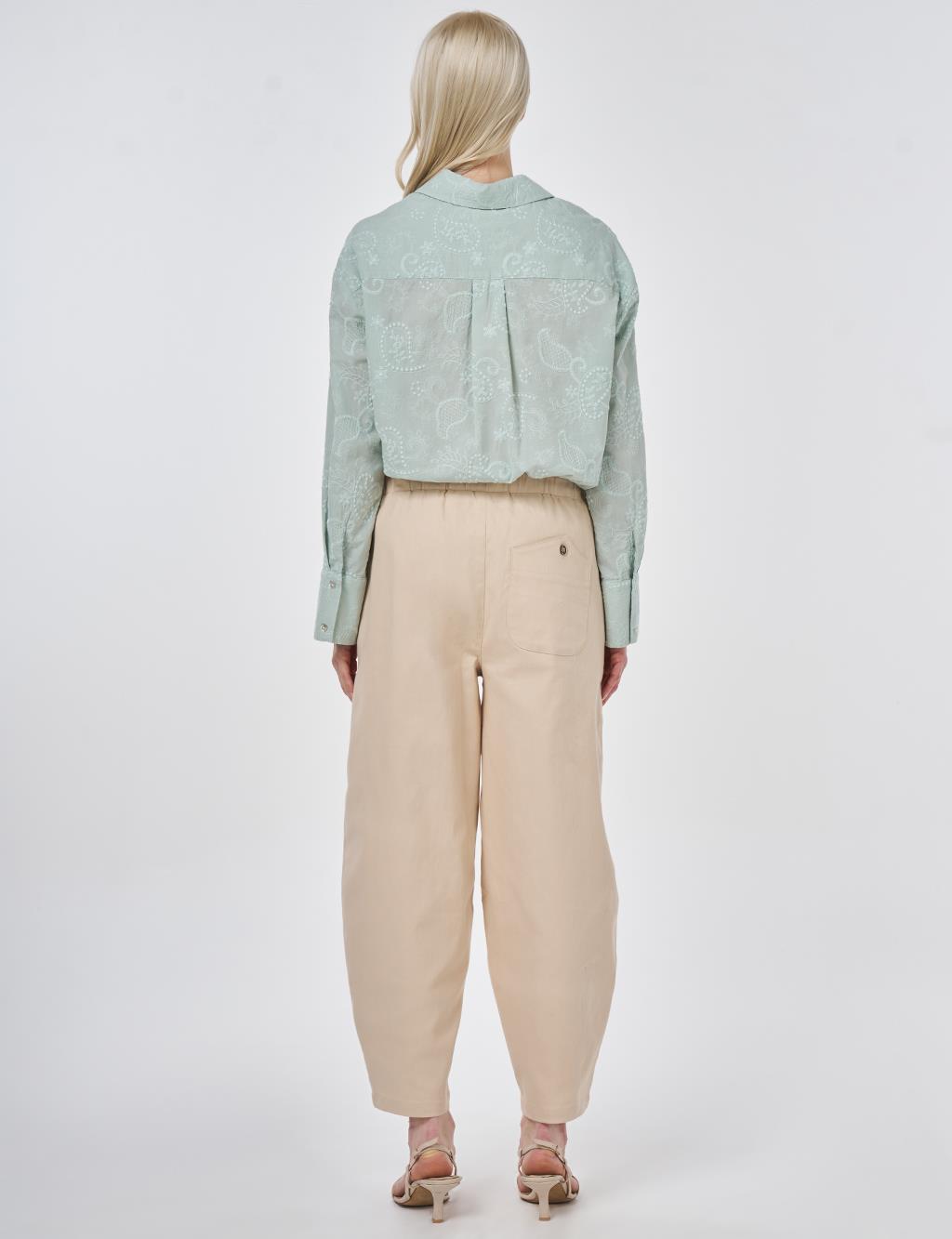 Elastic Waist Carrot Fit Trousers Beige