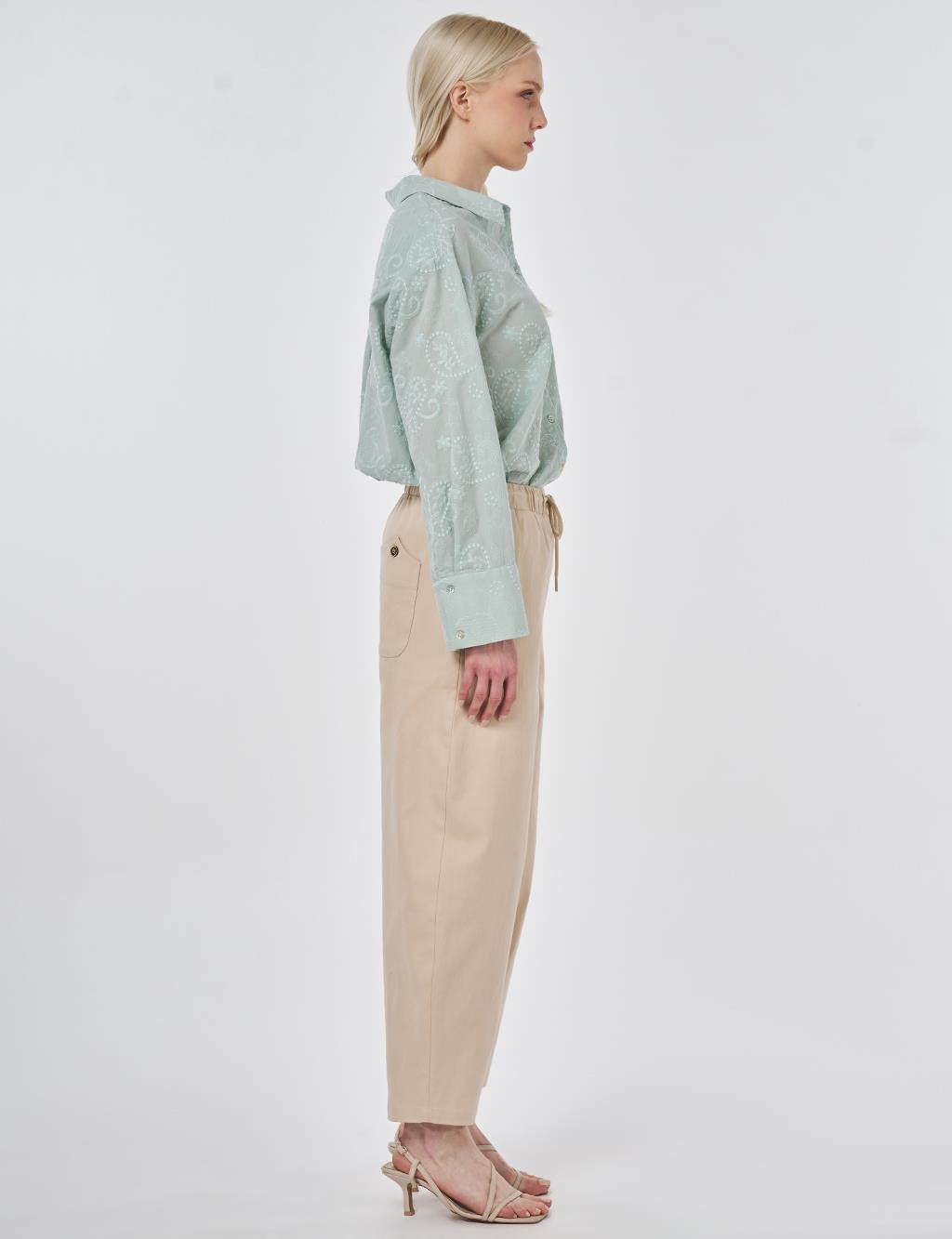 Elastic Waist Carrot Fit Trousers Beige