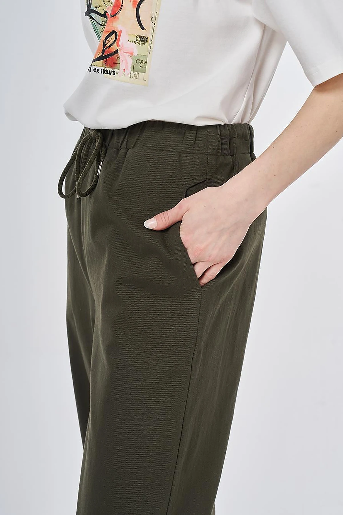 Elastic Waist Carrot Fit Trousers Dark Khaki