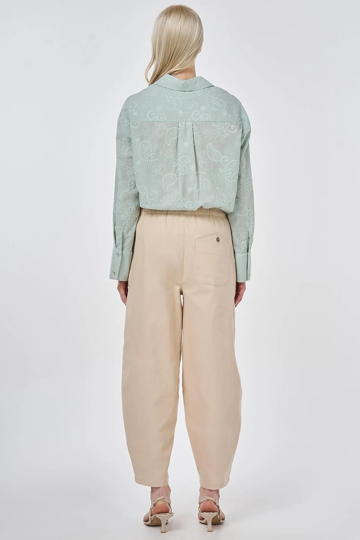 Elastic Waist Carrot Fit Trousers Beige