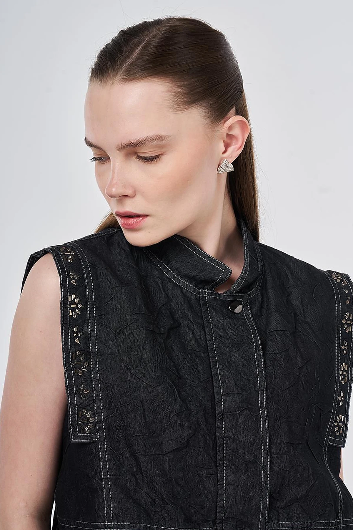 Hotfix Printed Embossed Pattern Vest Black