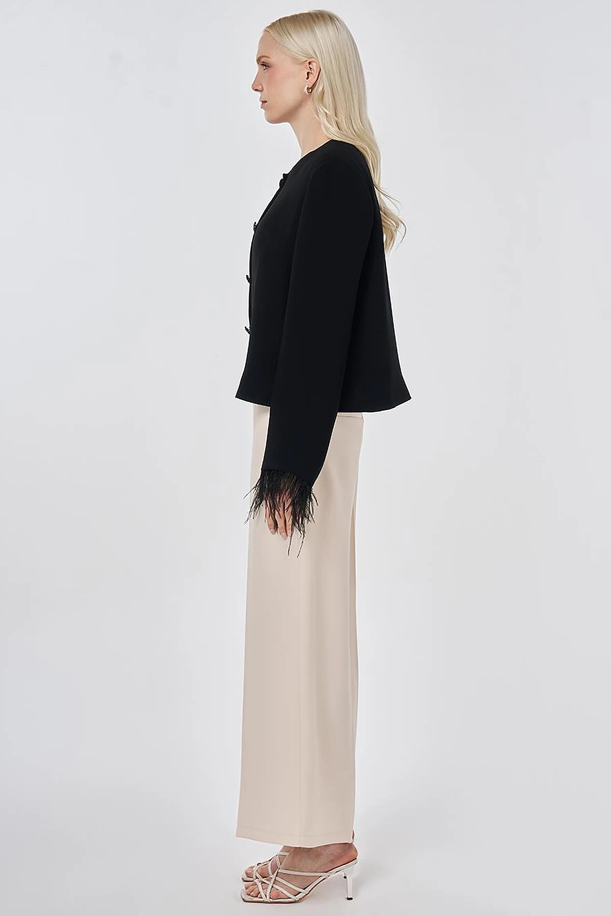 Ostrich-Detail Elegant Jacket Black