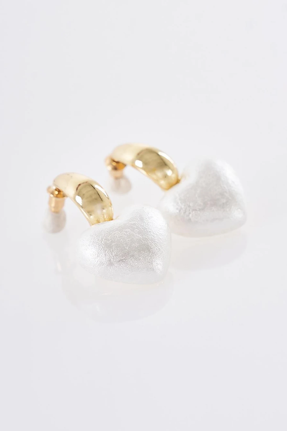 Heart Shaped Earrings Gold