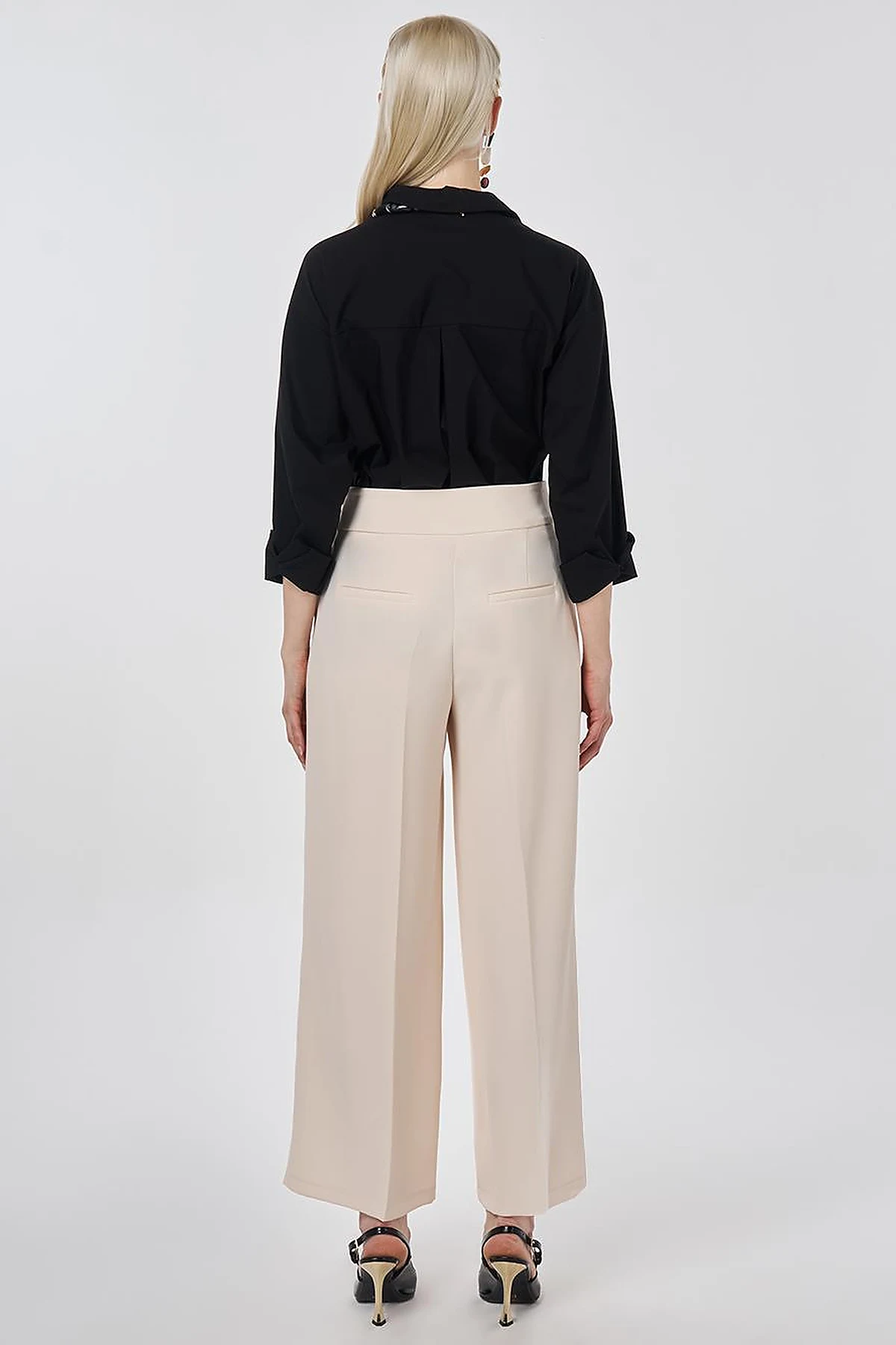 Basic Relaxed Fit Trousers Cream