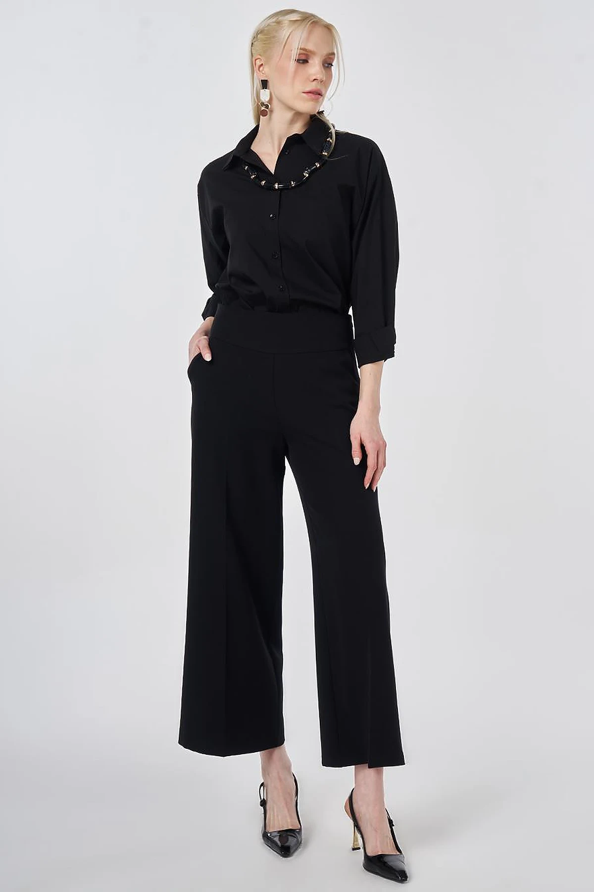 Basic Relaxed Fit Trousers Black