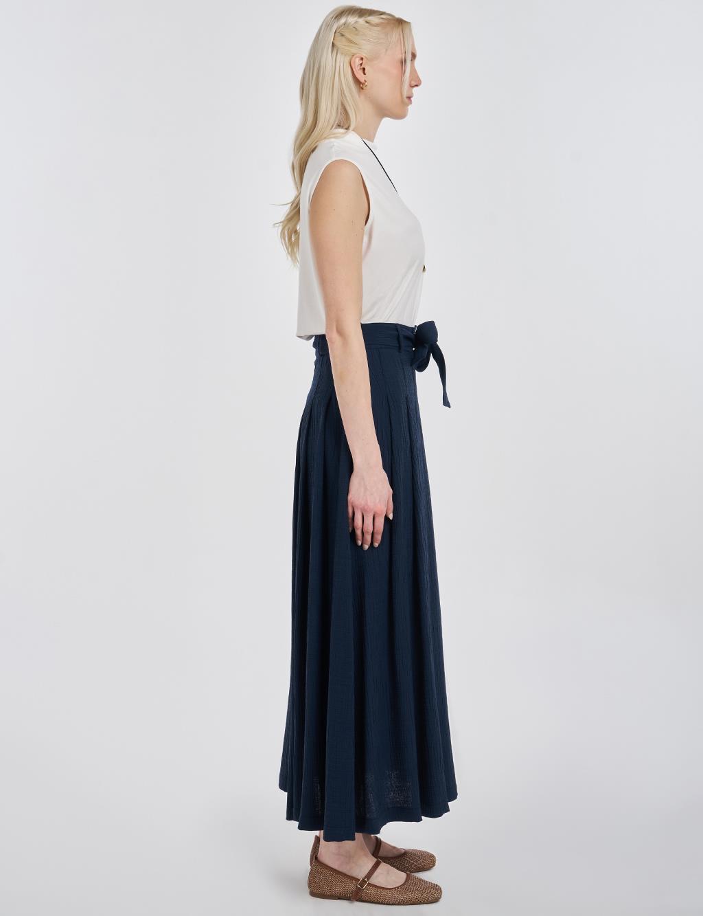 Belted Crinkle Skirt Dark Navy