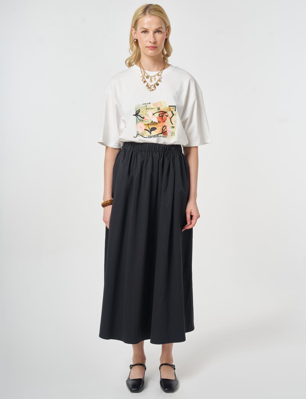 Pocket-Detailed A-Line Skirt Black