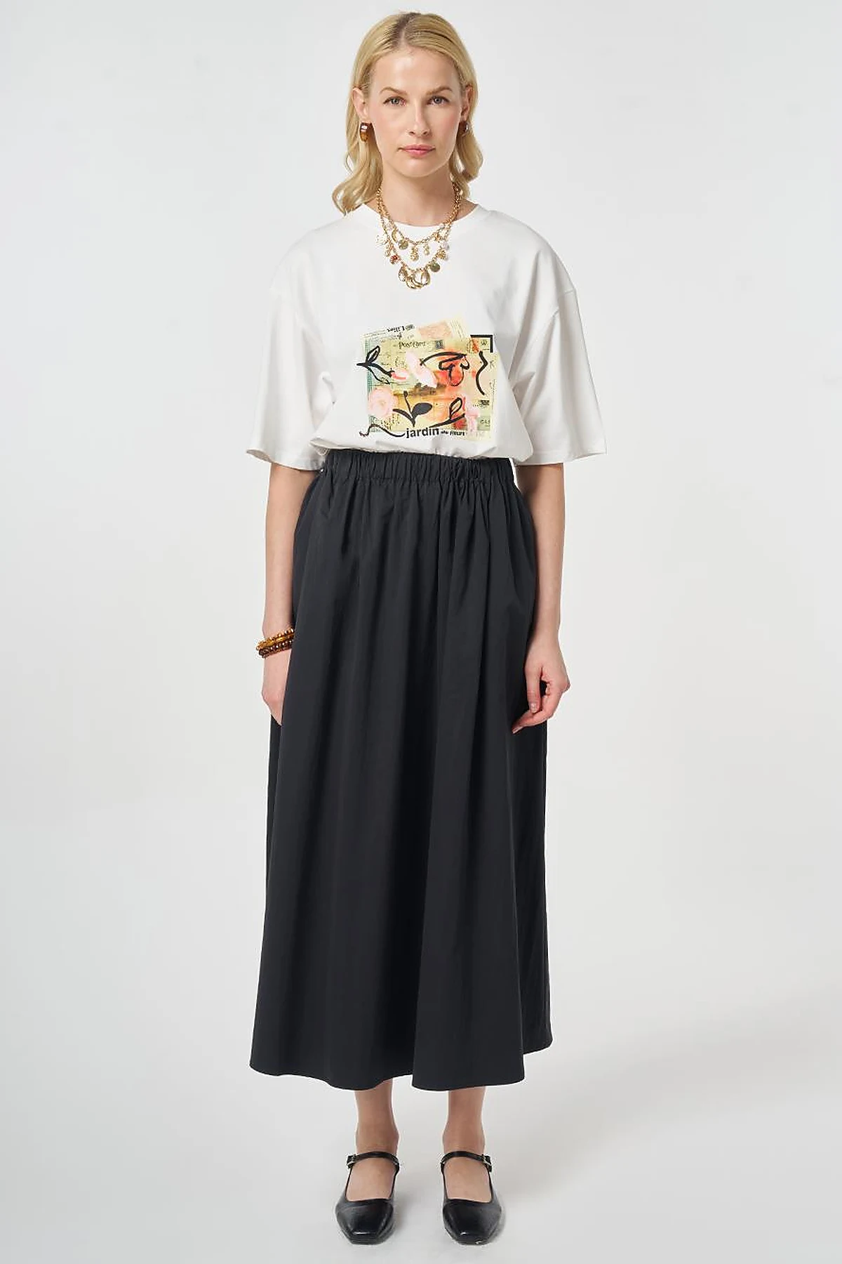 Pocket-Detailed A-Line Skirt Black