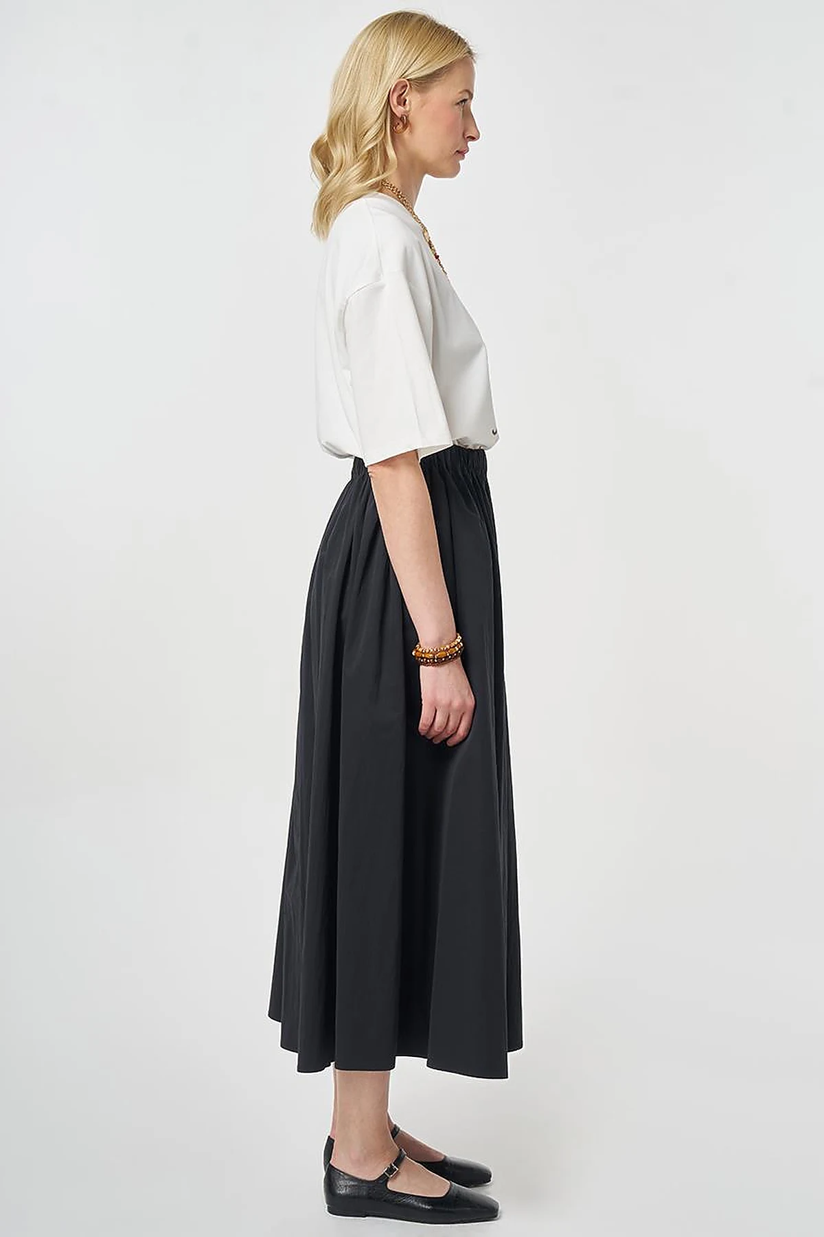 Pocket-Detailed A-Line Skirt Black