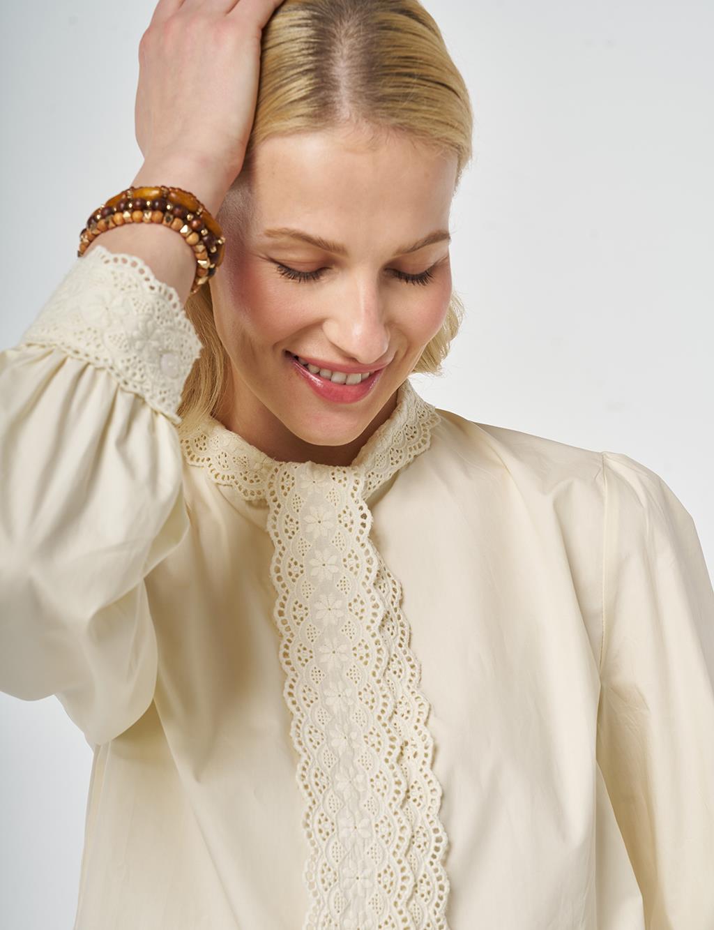 %100 Pamuklu Dantel Garnili Bluz Ekru 