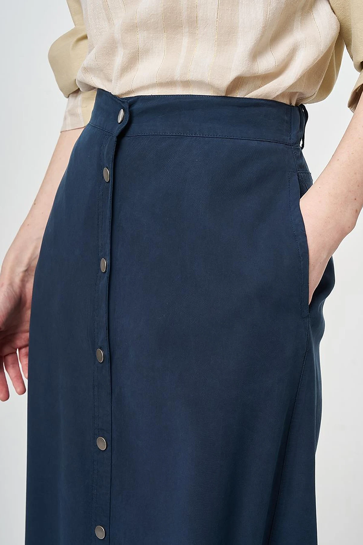 100% Lyocell Button Detail Skirt Dark Navy