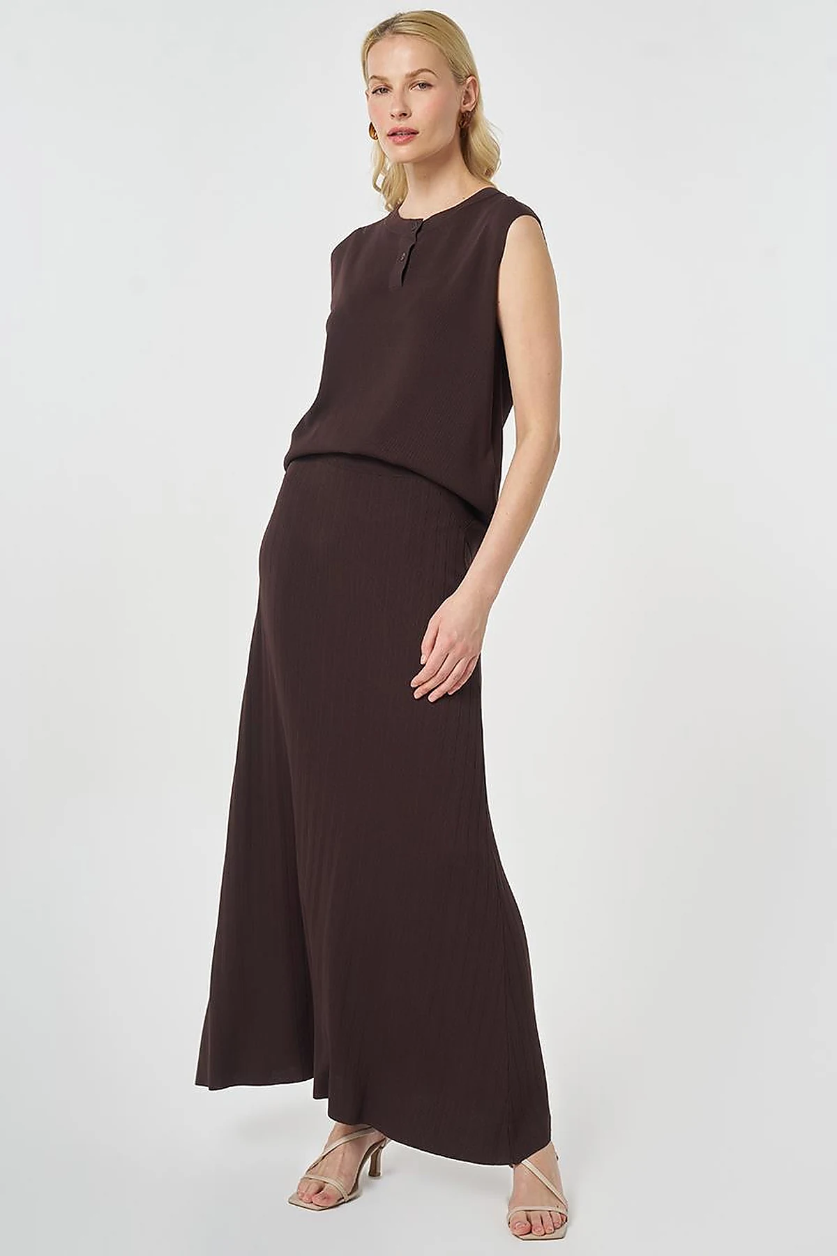 Knitted Skirt Set Dark Brown
