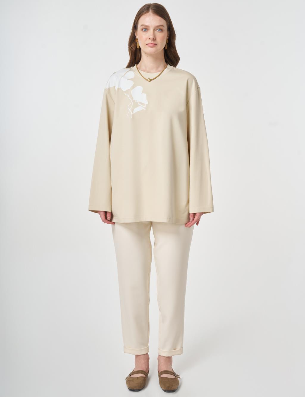 Printed Detail Knit Sweatshirt Cream