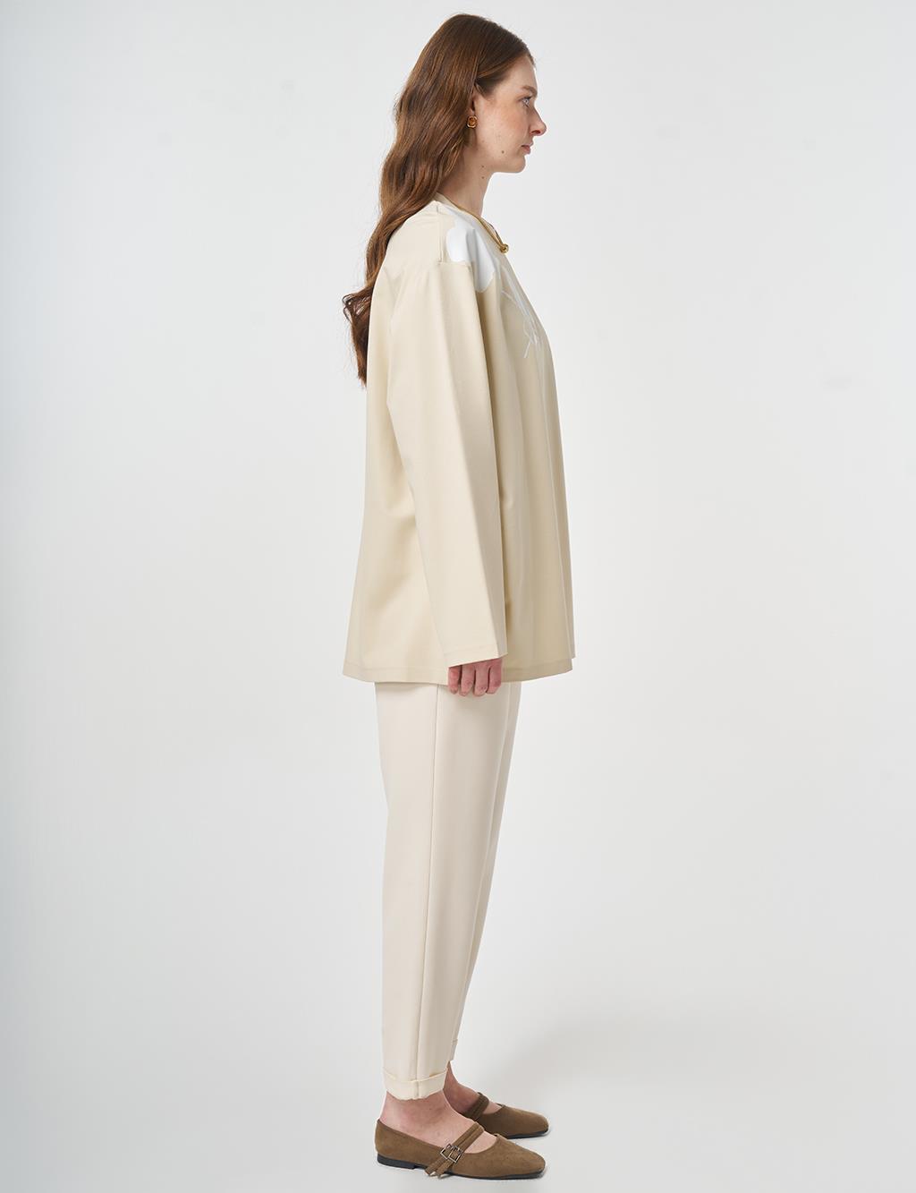 Printed Detail Knit Sweatshirt Cream