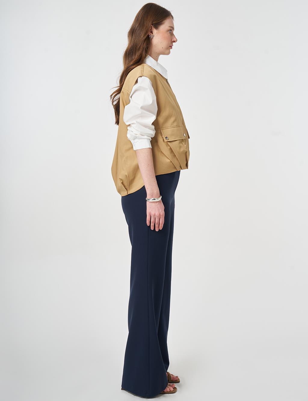 Zipper Closure Short Vest, Beige