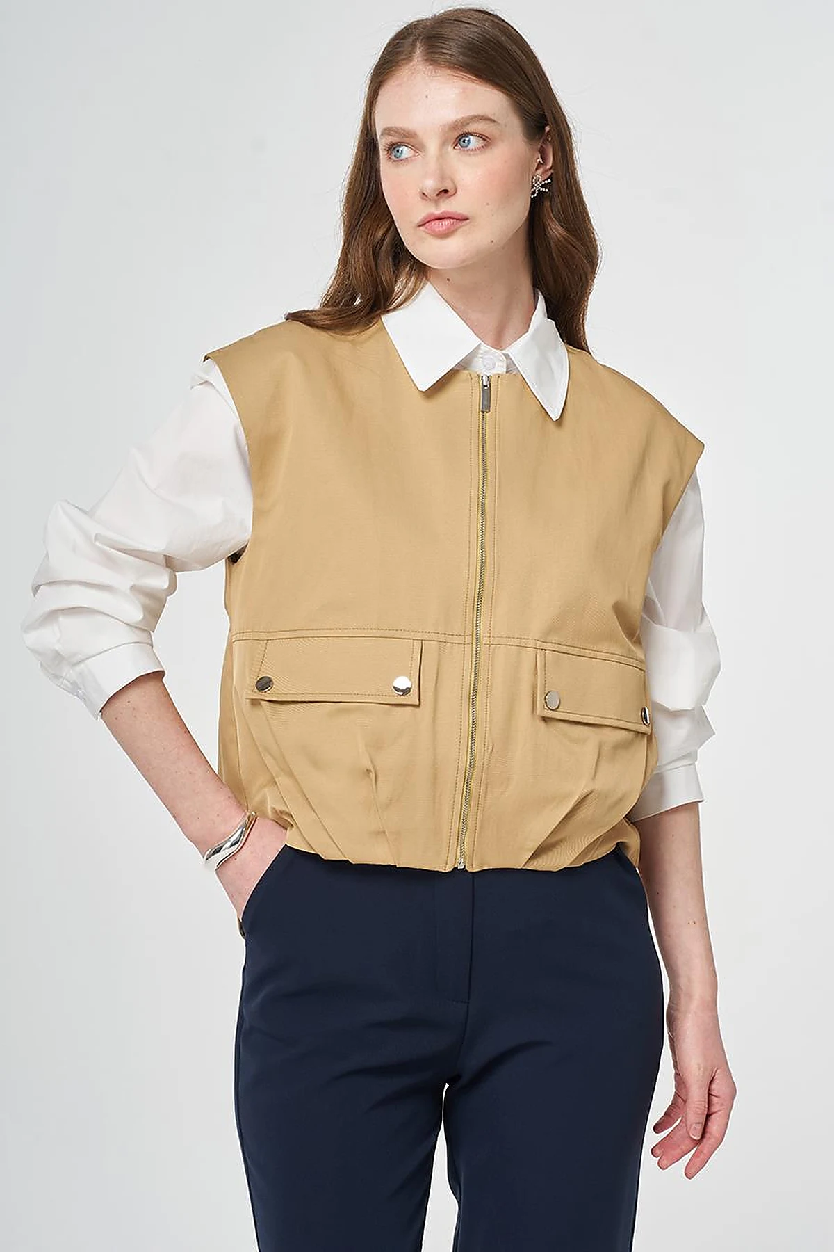 Zipper Closure Short Vest, Beige