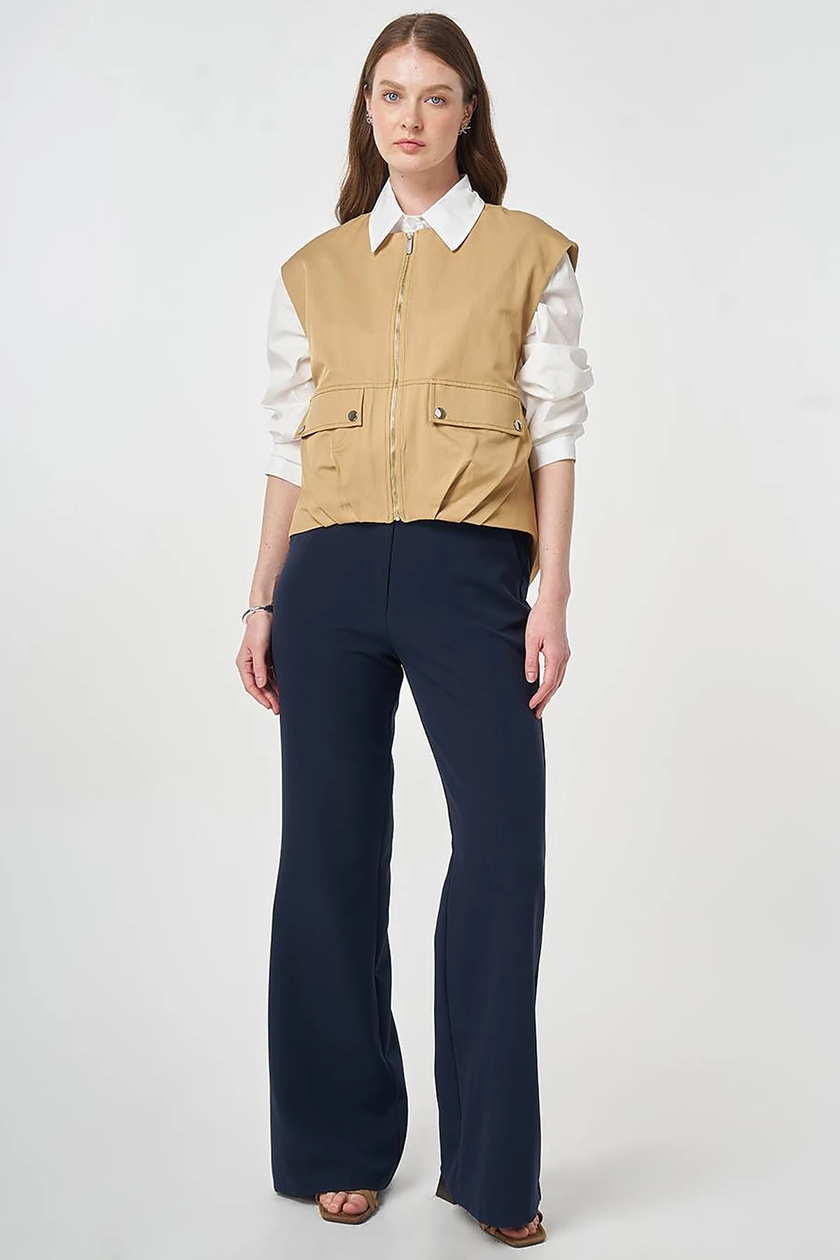 Zipper Closure Short Vest, Beige