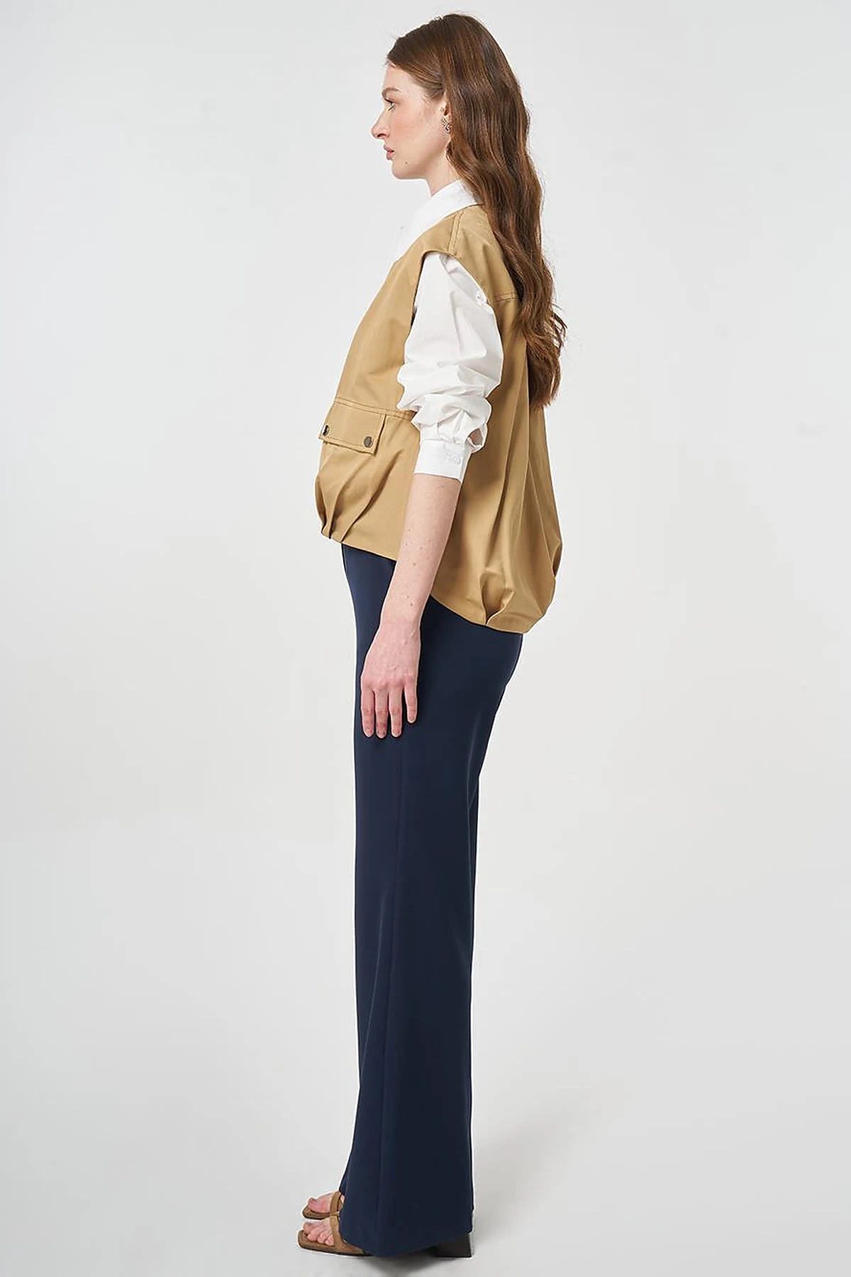 Zipper Closure Short Vest, Beige