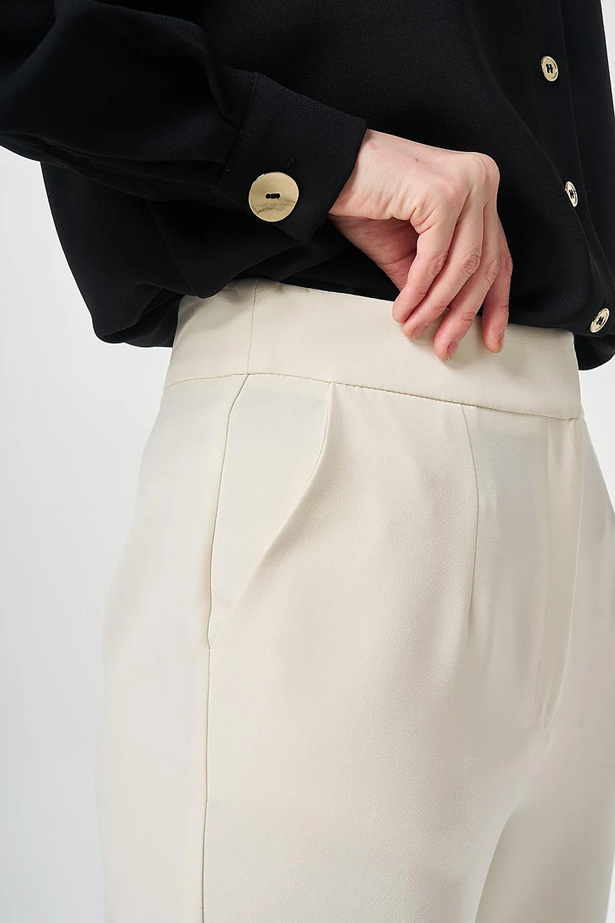 Pleat-Detail Fabric Pants Ecru