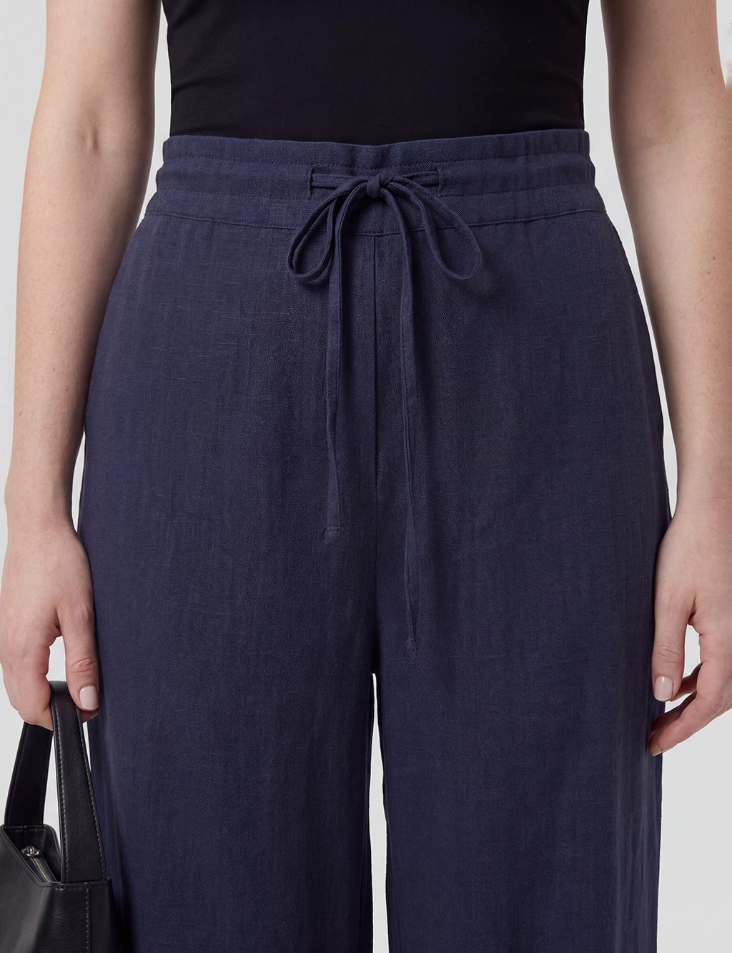 100% Lyocell Embroidered Two-Piece Set Dark Navy