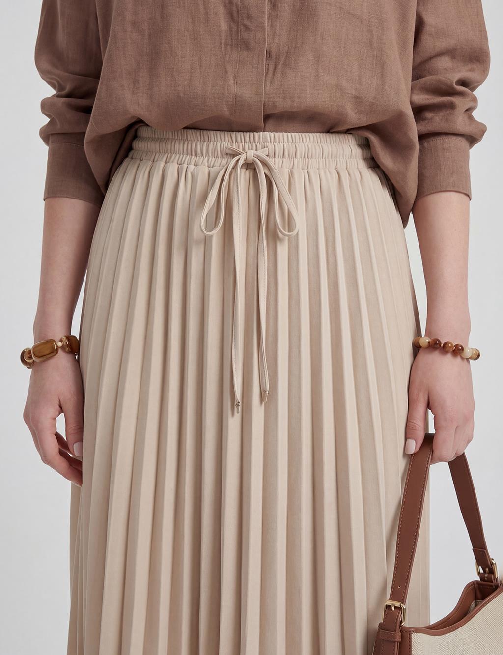 Pleated Skirt Stone