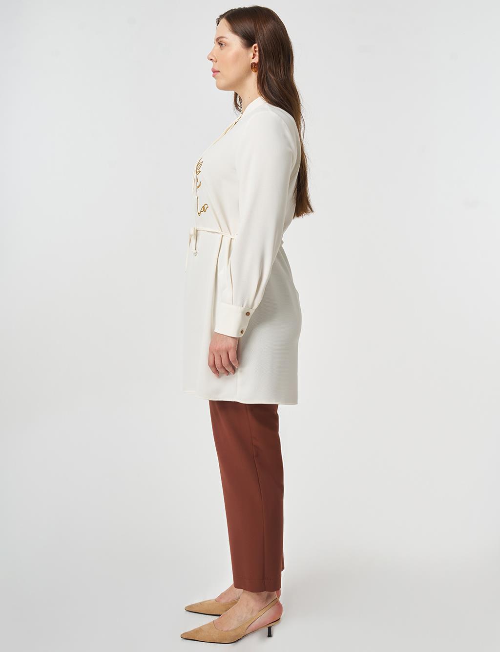 Nakış İşlemeli Hakim Yaka Krep Tunik Ekru