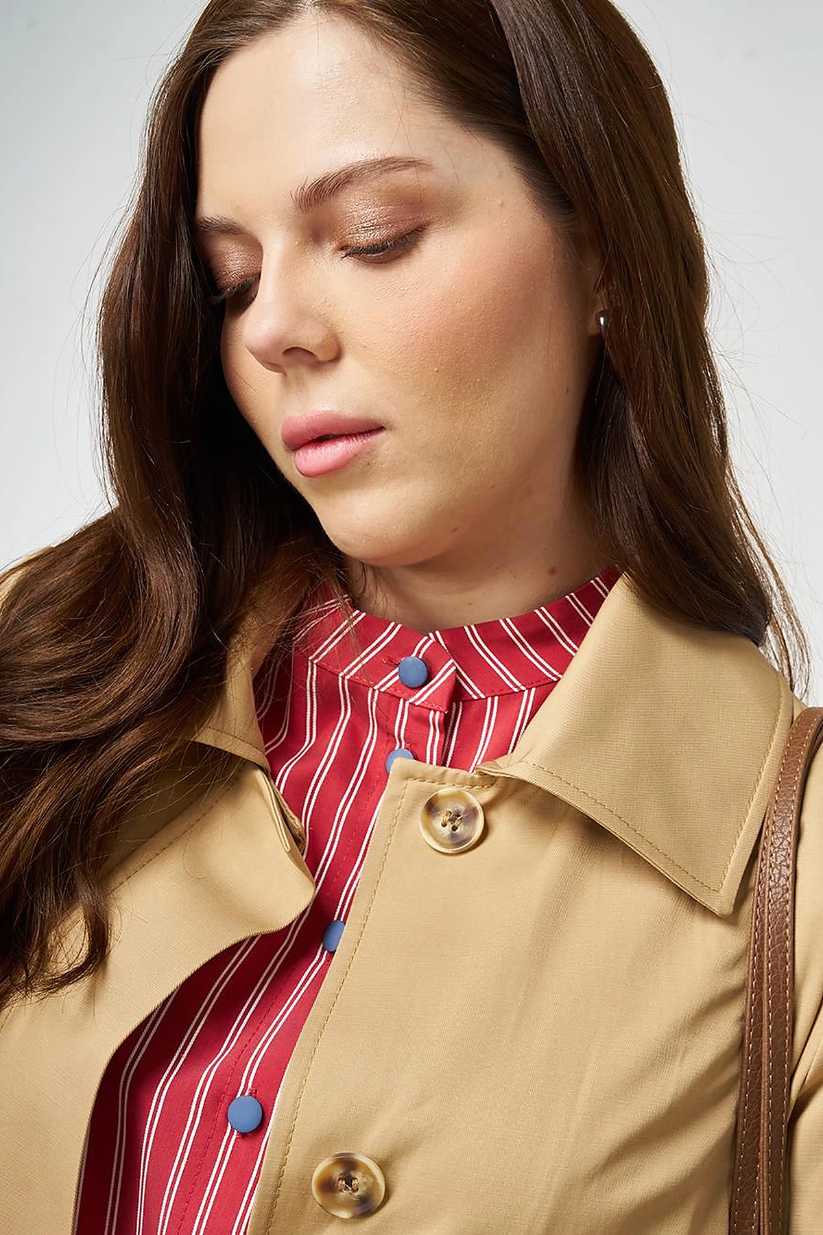 Wide Collar Trench Coat Beige