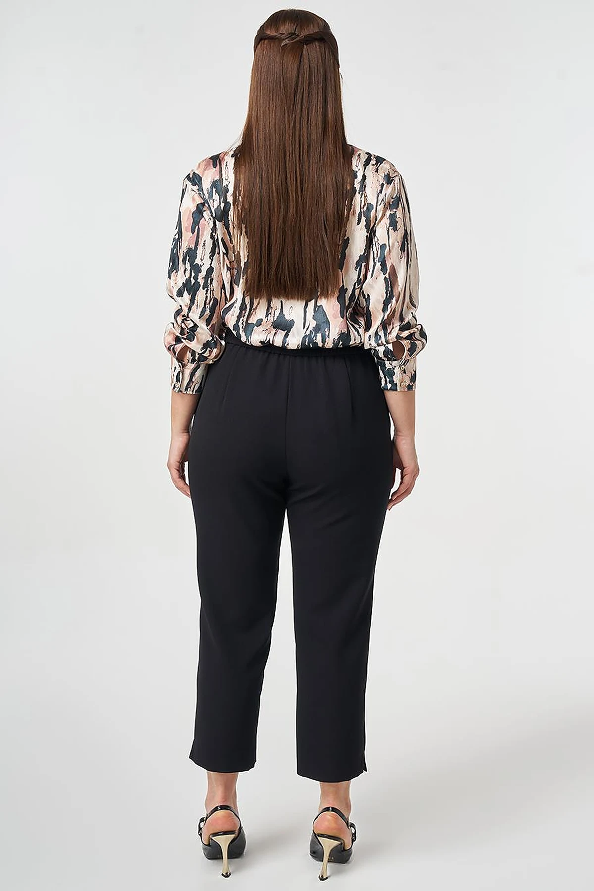 Carrot Cut Pants Black