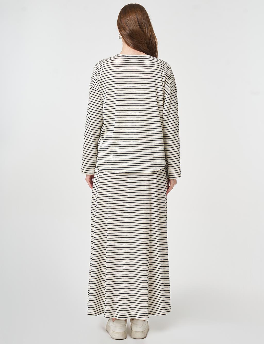 Striped Pattern Knit Set Navy