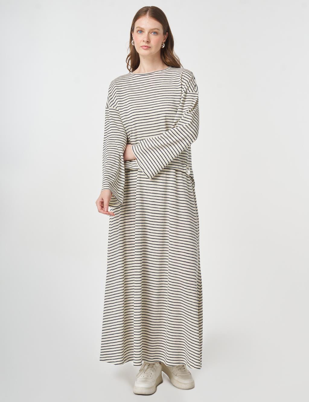 Striped Pattern Knit Set Navy