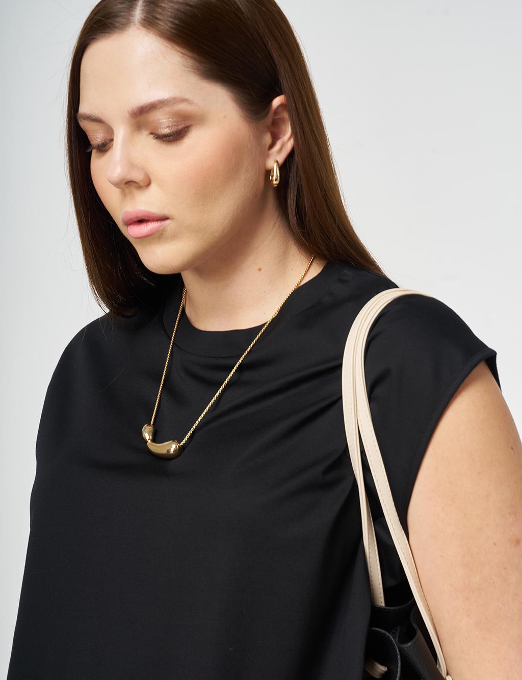 Crew Neck Rayon Blouse Black