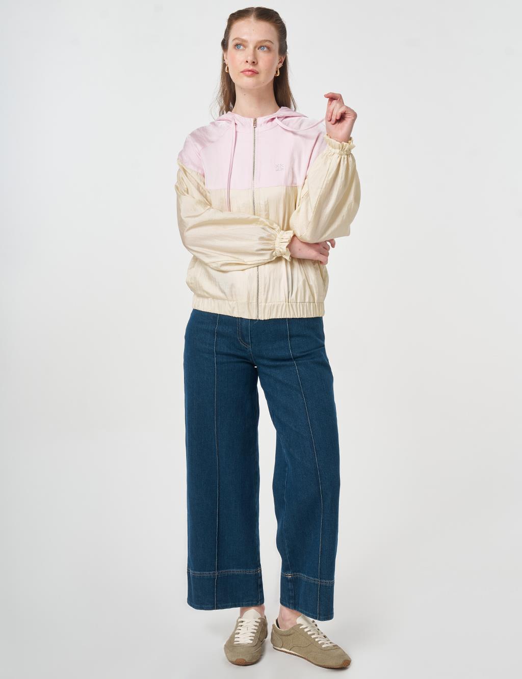 Color Block Hooded Jacket Cream