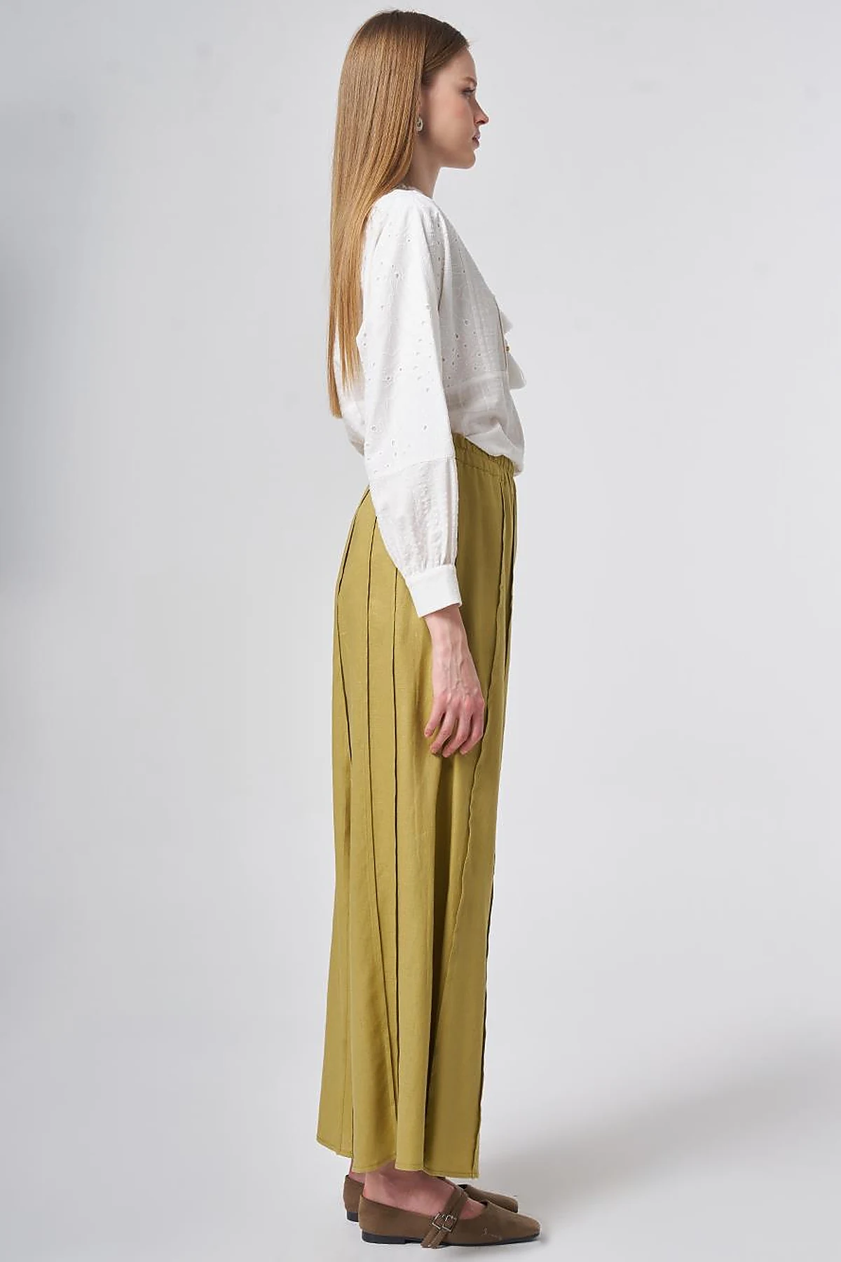 Panel-Stitched Linen Lyocell Trousers Olive Green