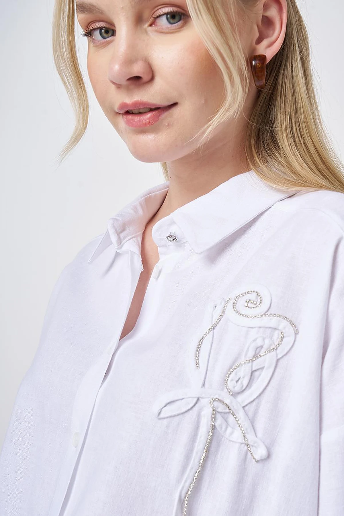Stone-Embellished Linen Viscose Tunic Optical White