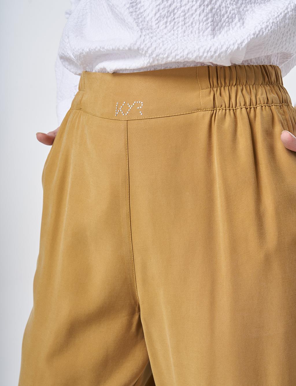 Metallic Printed Modal Carrot-Fit Trousers – Dark Mustard