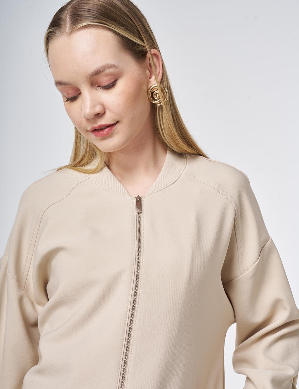 Ruffle-Detail College Collar Jacket – Stone