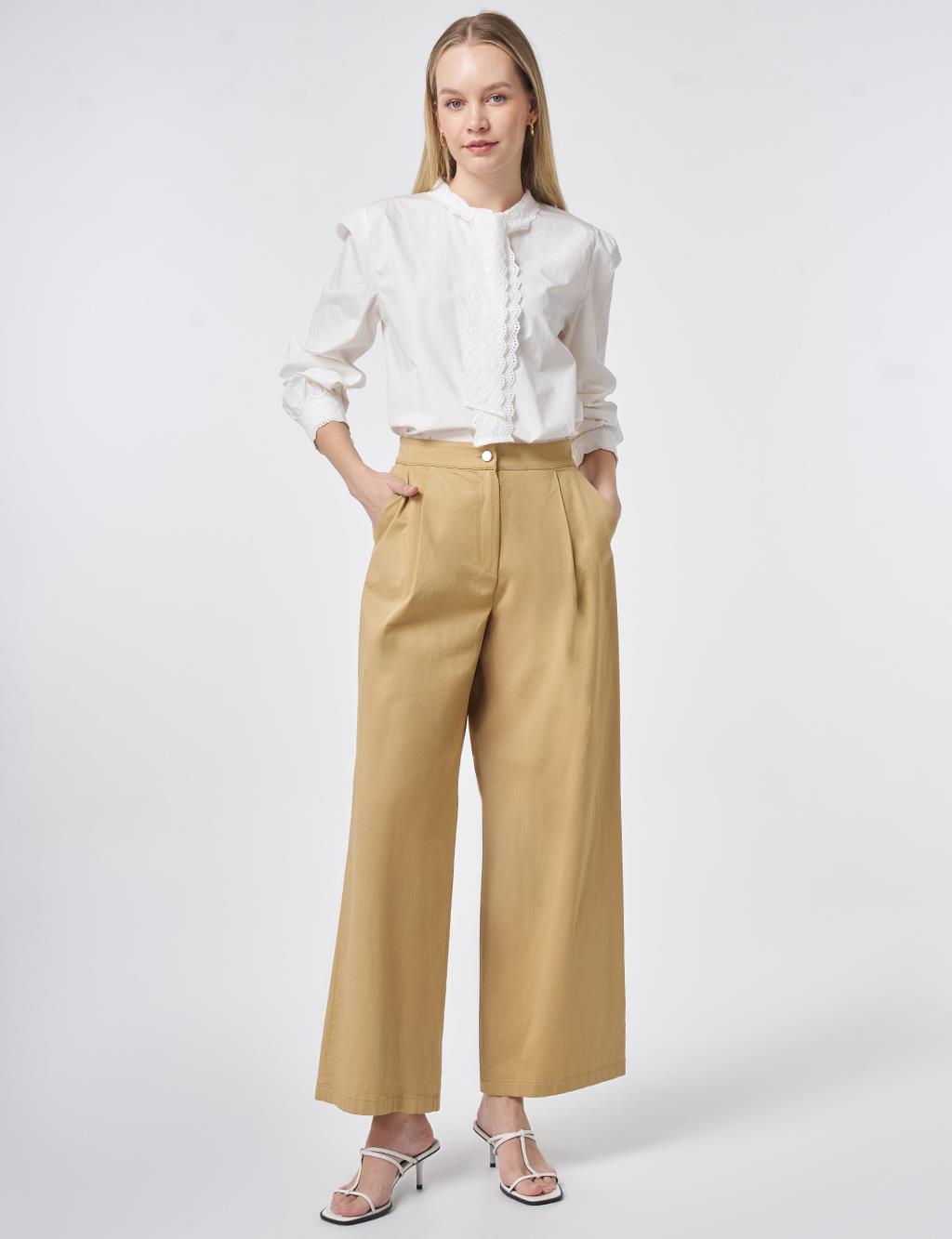Pleated Wide Leg Trousers Beige