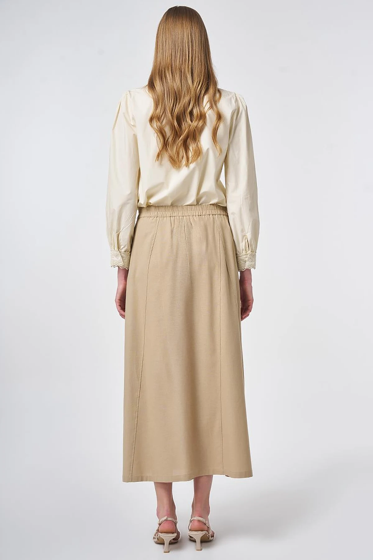 Piece Stitched Bell Skirt Beige