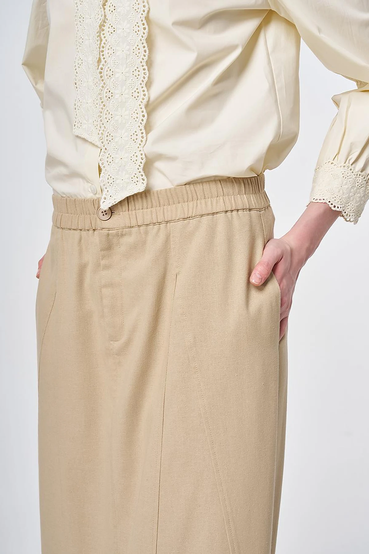 Piece Stitched Bell Skirt Beige