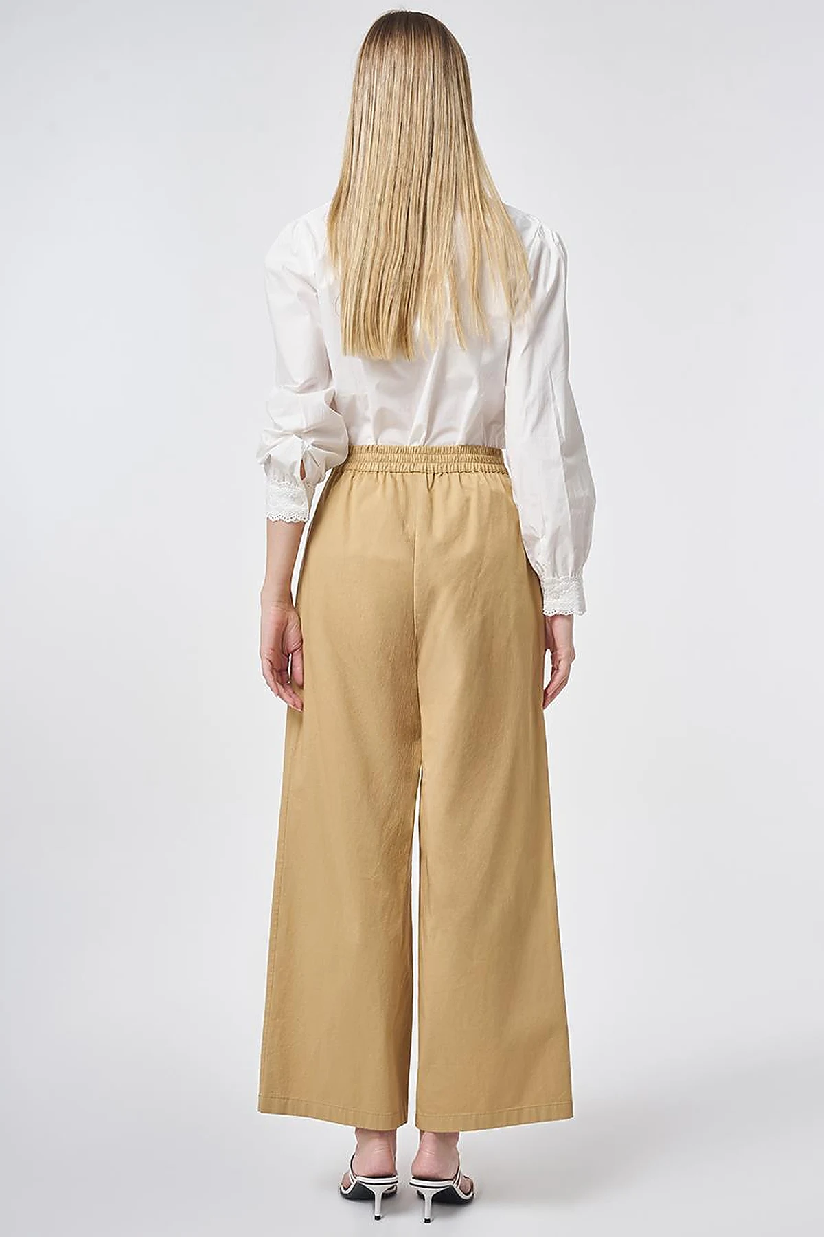 Pleated Wide Leg Trousers Beige