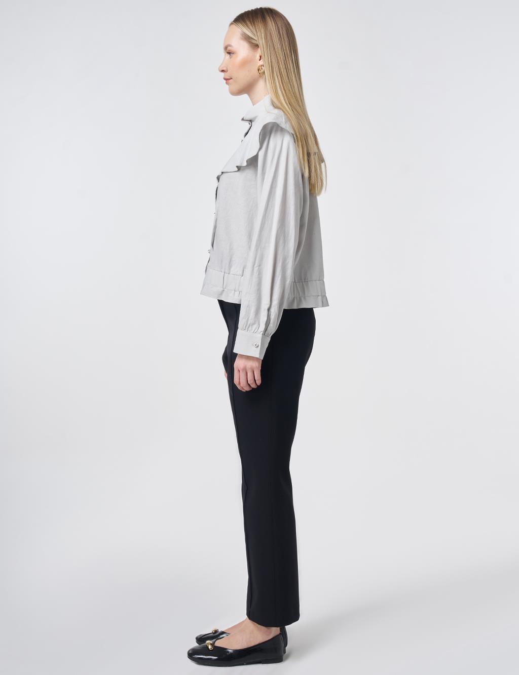 Volan Yakalı Kısa Ceket Açık Gri 
