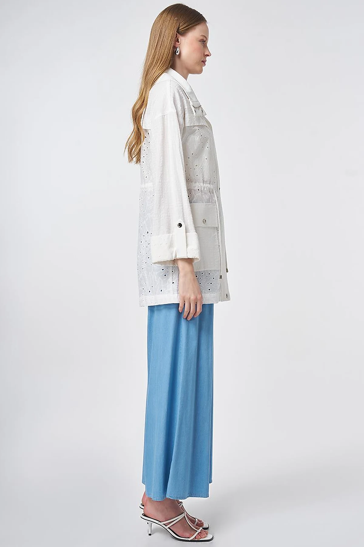 Pocket Detailed Broderie Trim Coat – Off White
