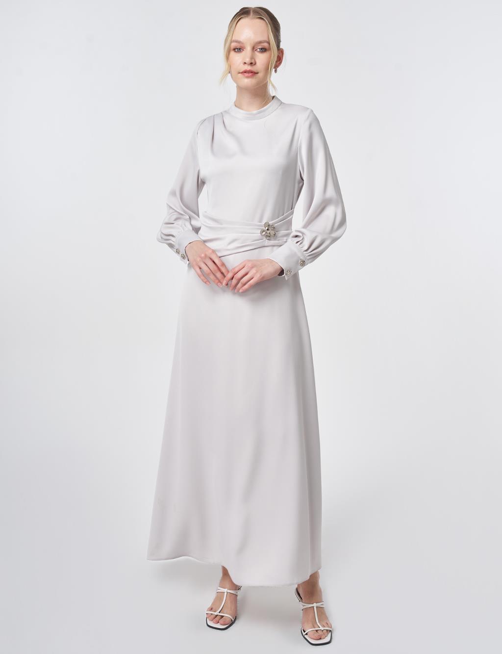 Drapeli Saten Elbise Açık Gri 